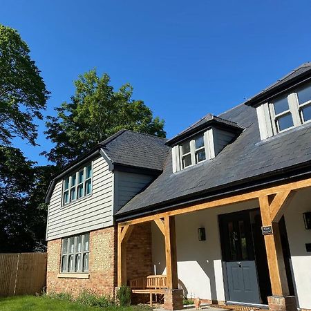 Flint House - Goodwood Events Bed & Breakfast Chichester Eksteriør bilde